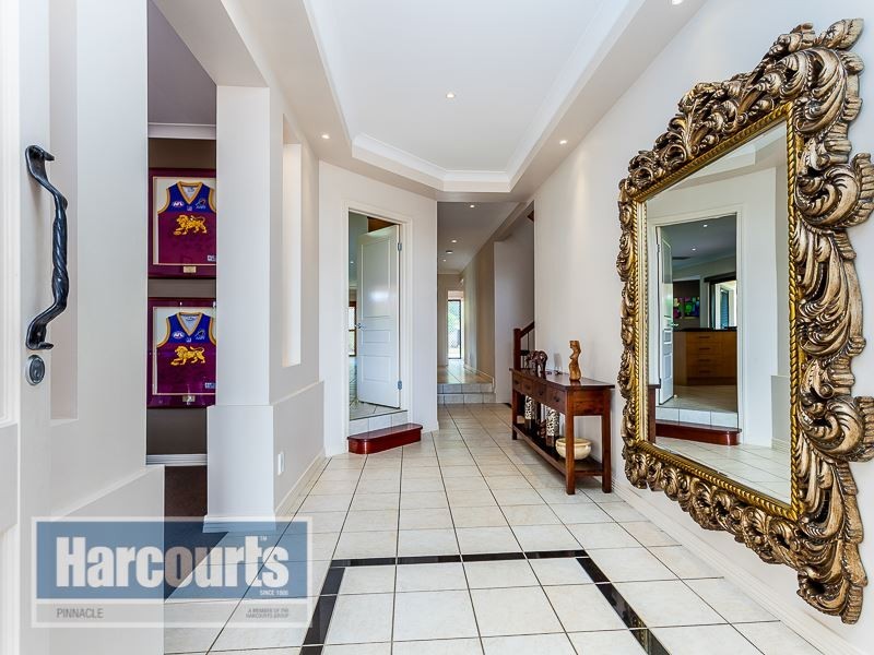 11 Harrison Court, Chermside West QLD 4032