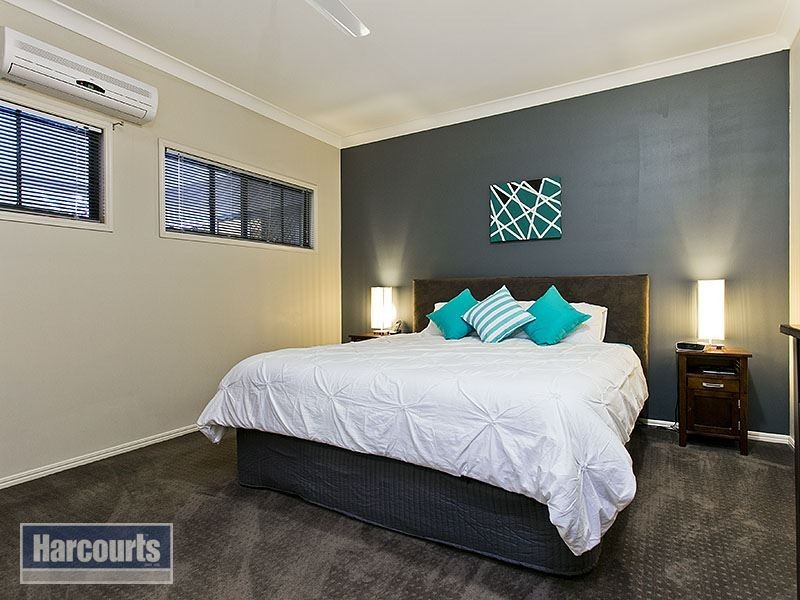 3 Fee Place, Eatons Hill QLD 4037