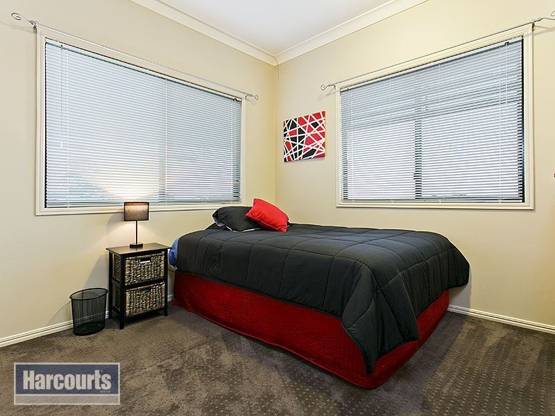 3 Fee Place, Eatons Hill QLD 4037