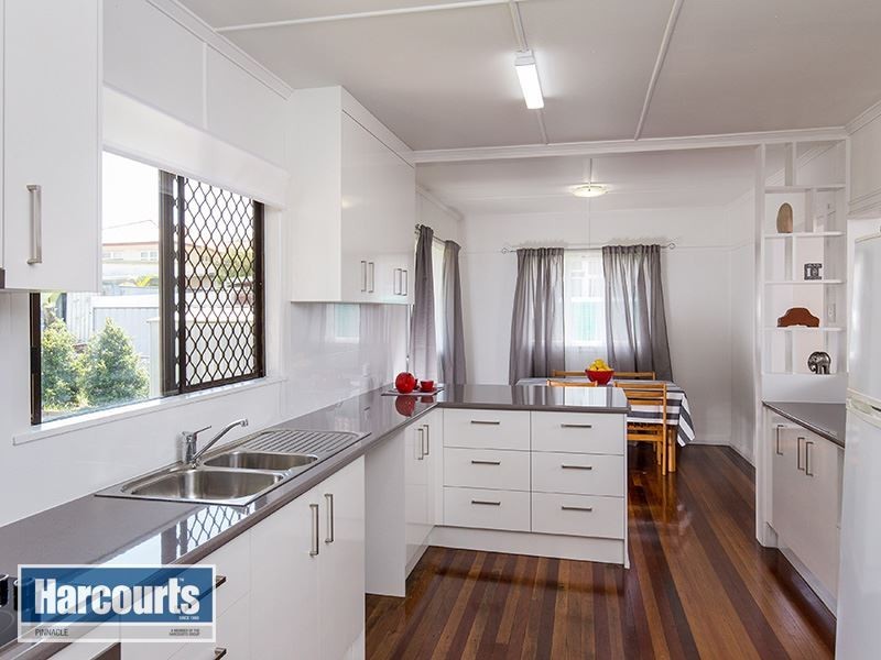 32 Basnett Street, Chermside West QLD 4032
