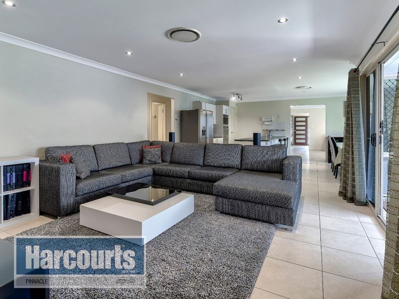 27 Canopus St, Bridgeman Downs QLD 4035