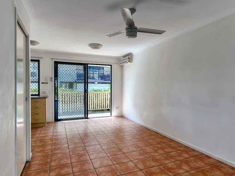 2/4 Bassano Street, Geebung QLD 4034