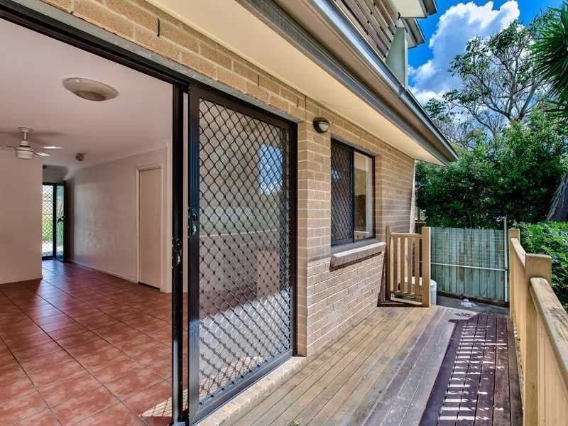 2/4 Bassano Street, Geebung QLD 4034