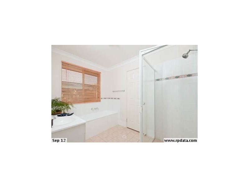 32 Oxford Place, Fitzgibbon QLD 4018