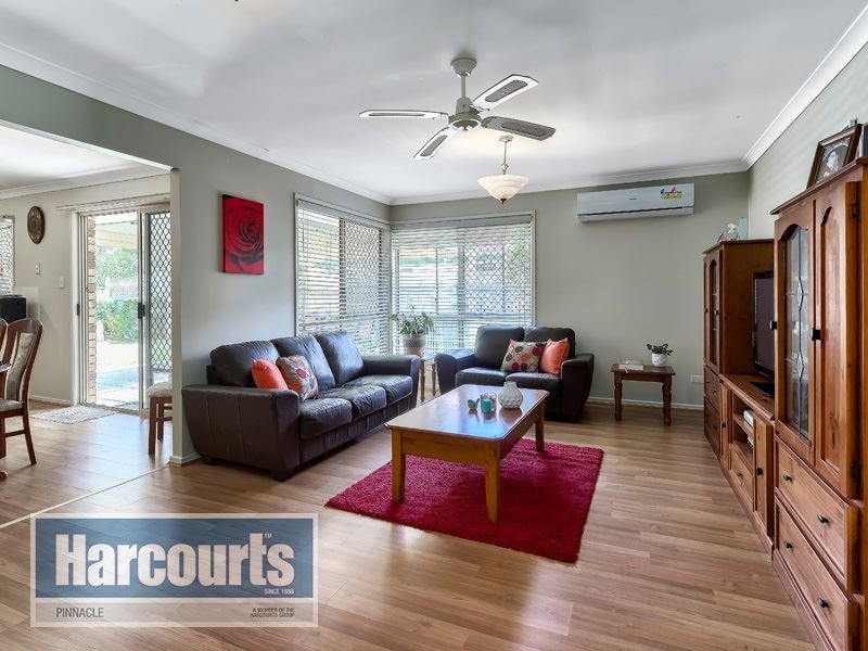 73 Cambridge Crescent, Fitzgibbon QLD 4018