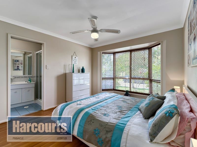 73 Cambridge Crescent, Fitzgibbon QLD 4018