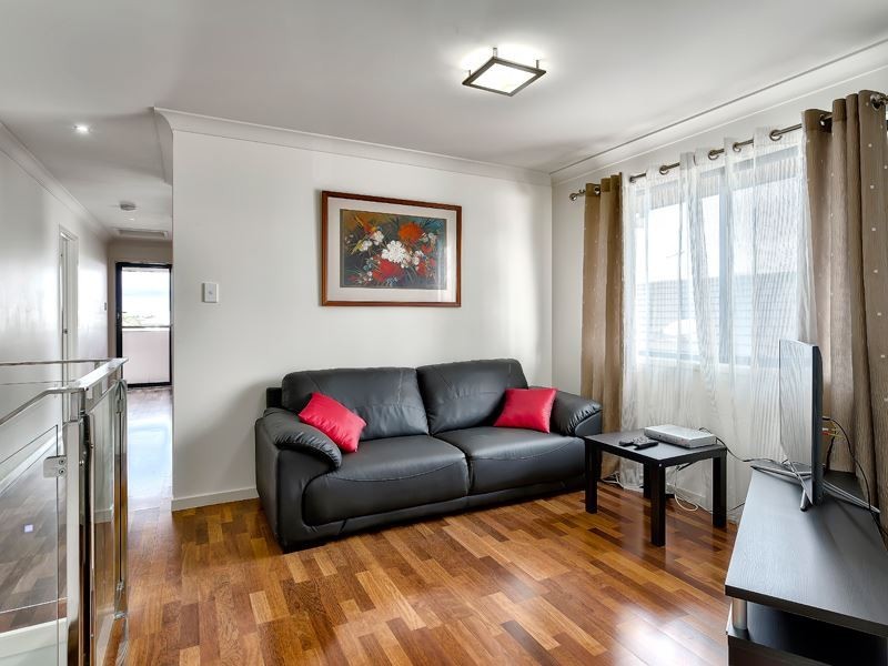 8 Forrestal Cct, North Lakes QLD 4509