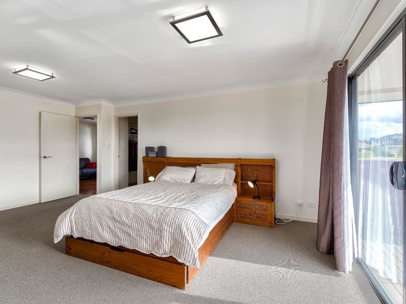 8 Forrestal Cct, North Lakes QLD 4509