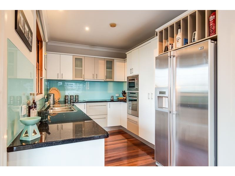 8 Alfred Street, Woody Point QLD 4019