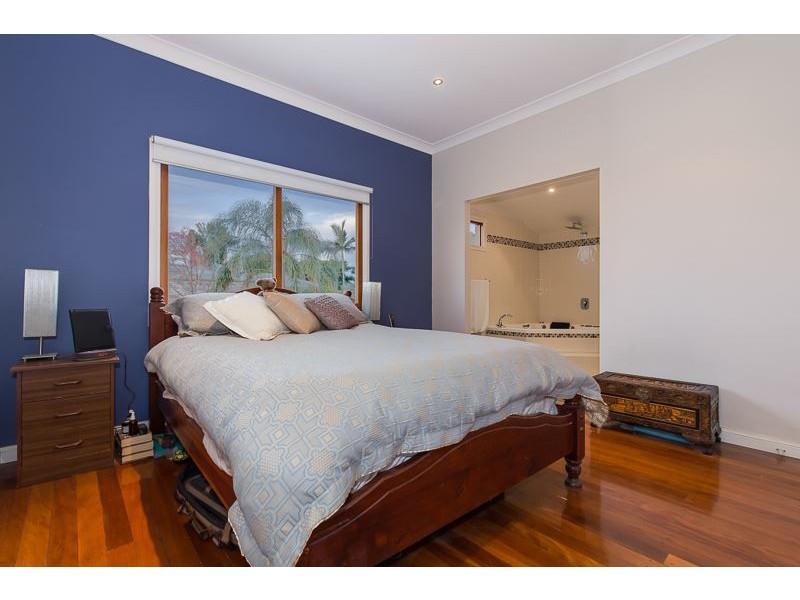 8 Alfred Street, Woody Point QLD 4019