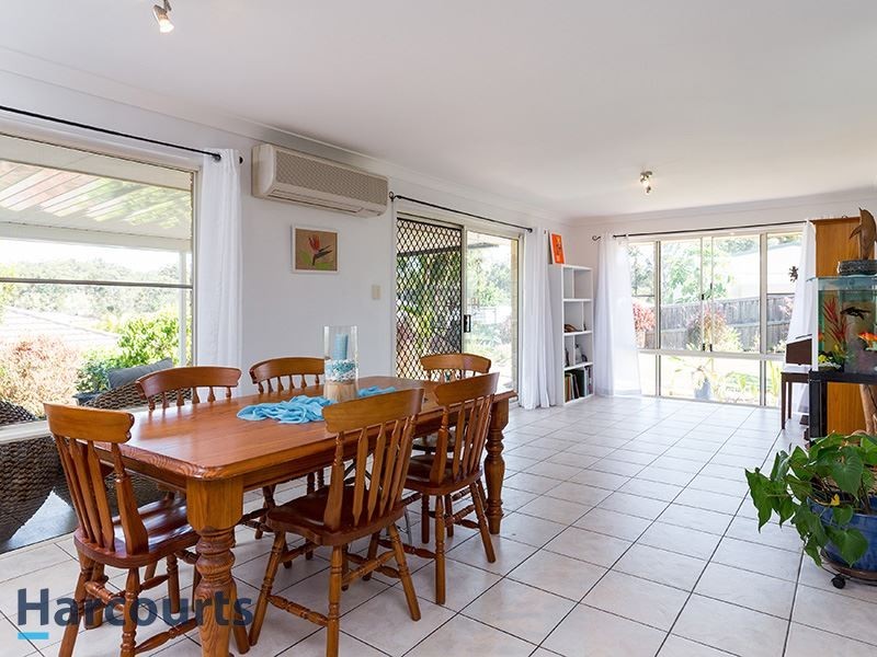 21 Hayward Ave, Cashmere QLD 4500