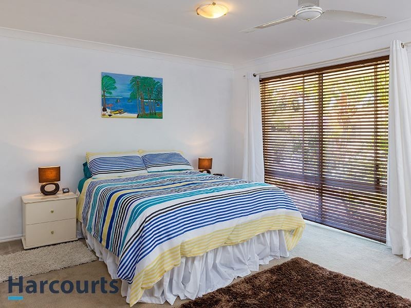 21 Hayward Ave, Cashmere QLD 4500