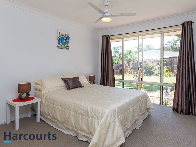 21 Hayward Ave, Cashmere QLD 4500