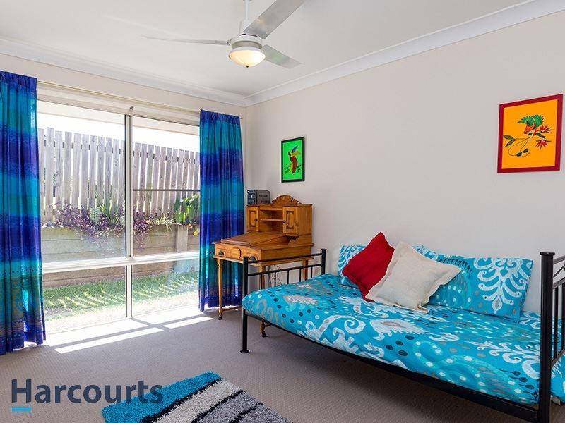 21 Hayward Ave, Cashmere QLD 4500