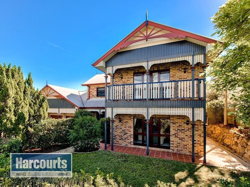 37 Saturn Cr, Bridgeman Downs QLD 4035