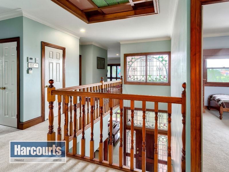 37 Saturn Cr, Bridgeman Downs QLD 4035