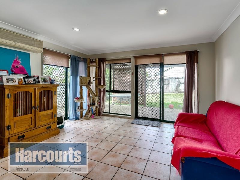 3 Macadam Court, Kallangur QLD 4503