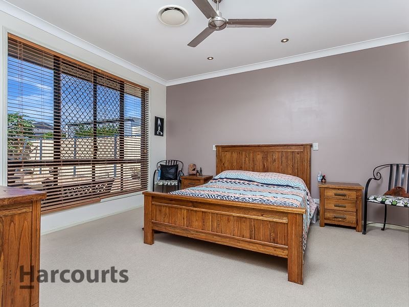 31 Reeders street, Sandstone Point QLD 4511