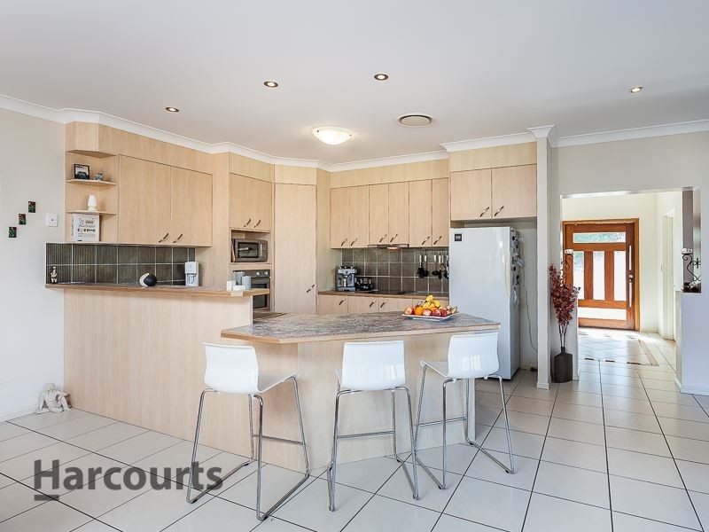 31 Reeders street, Sandstone Point QLD 4511