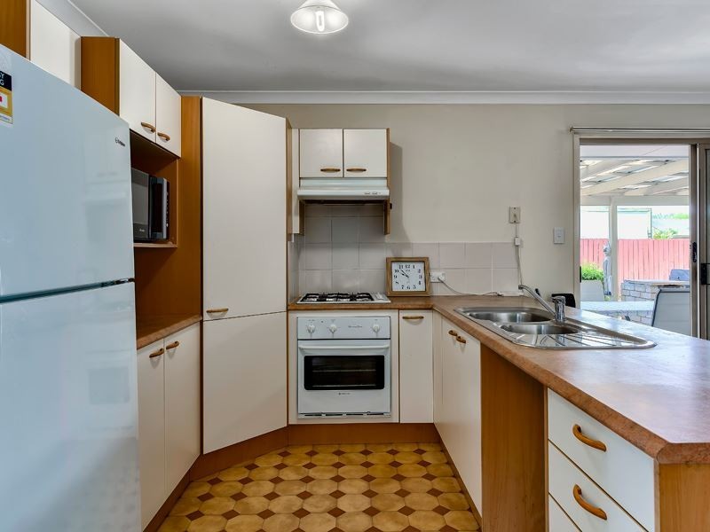 129 Cambridge Cres, Fitzgibbon QLD 4018