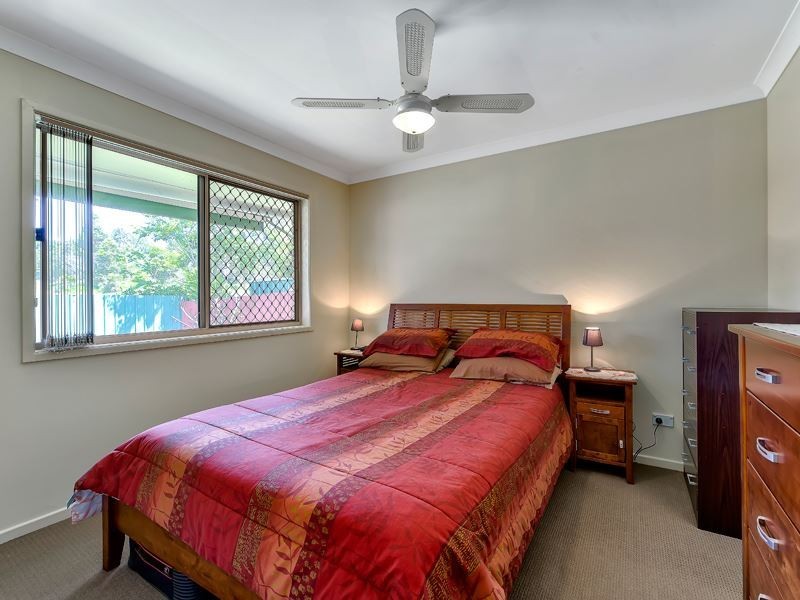 129 Cambridge Cres, Fitzgibbon QLD 4018