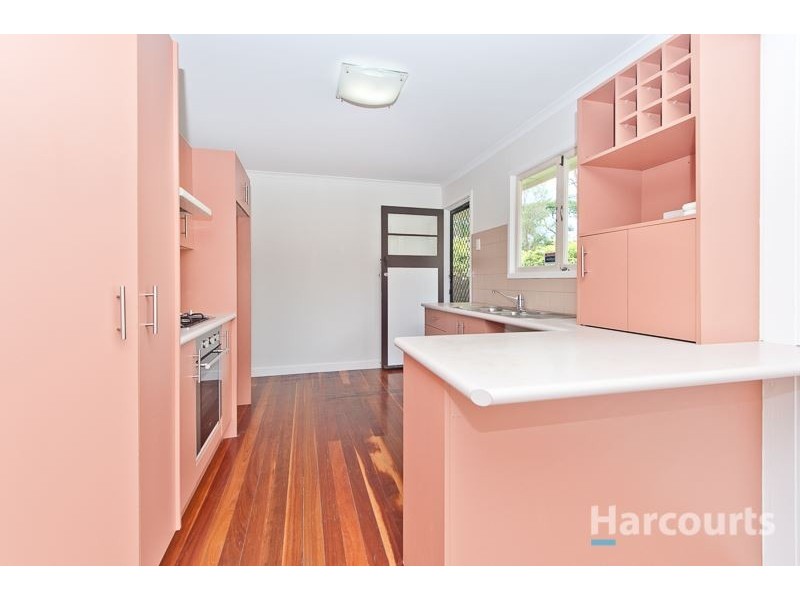 9 Sedgemoor Street, Stafford Heights QLD 4053