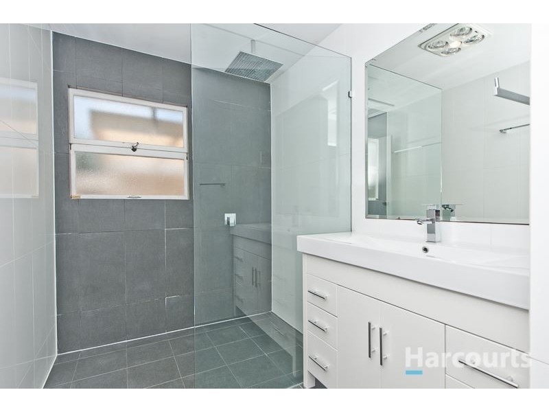 9 Sedgemoor Street, Stafford Heights QLD 4053