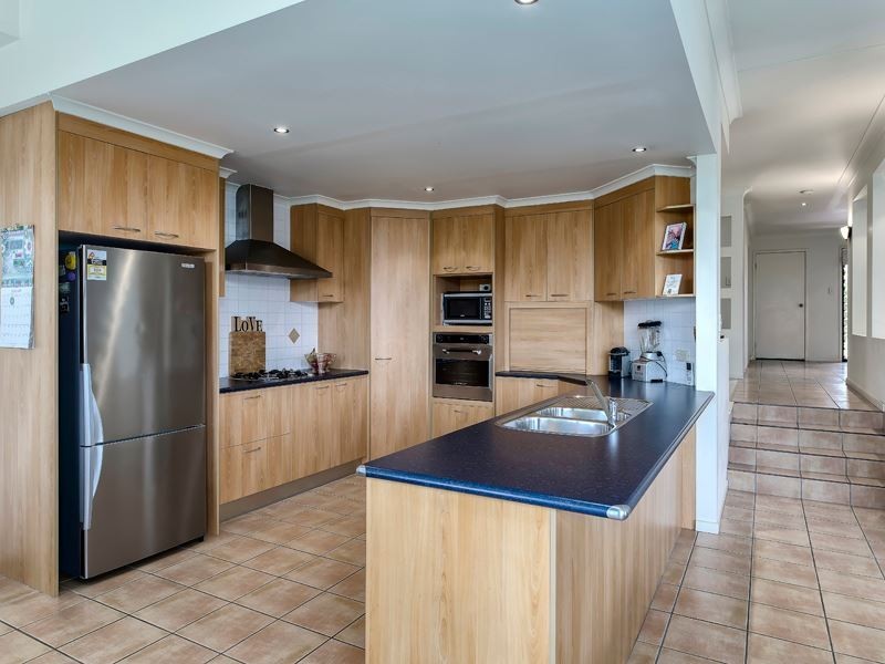 27 Matthau Place, Mcdowall QLD 4053