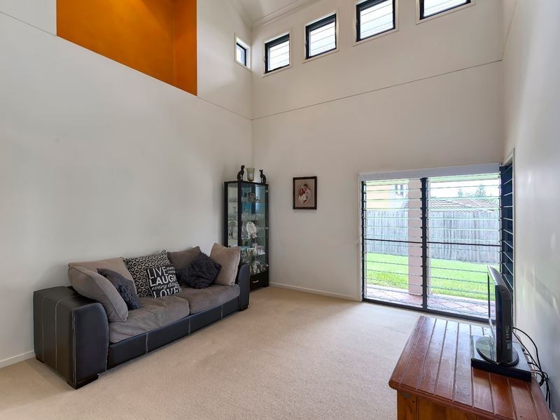 27 Matthau Place, Mcdowall QLD 4053