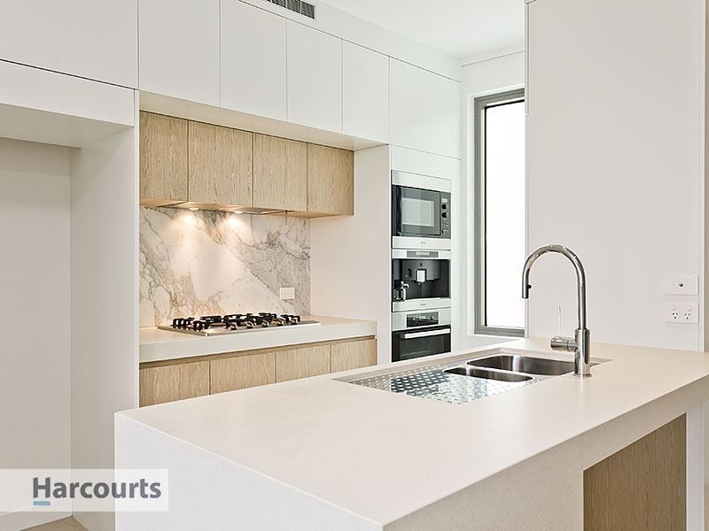 1408/118 Parkside Circuit, Hamilton QLD 4007