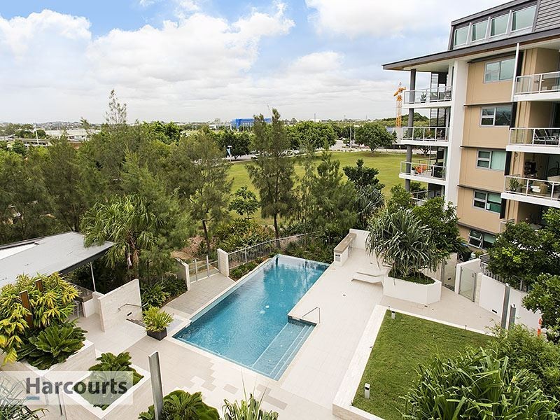1408/118 Parkside Circuit, Hamilton QLD 4007