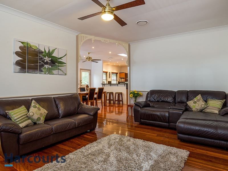 12 Tiffany Court, Eatons Hill QLD 4037