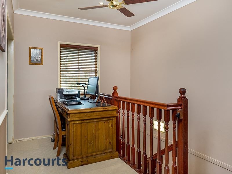 12 Tiffany Court, Eatons Hill QLD 4037