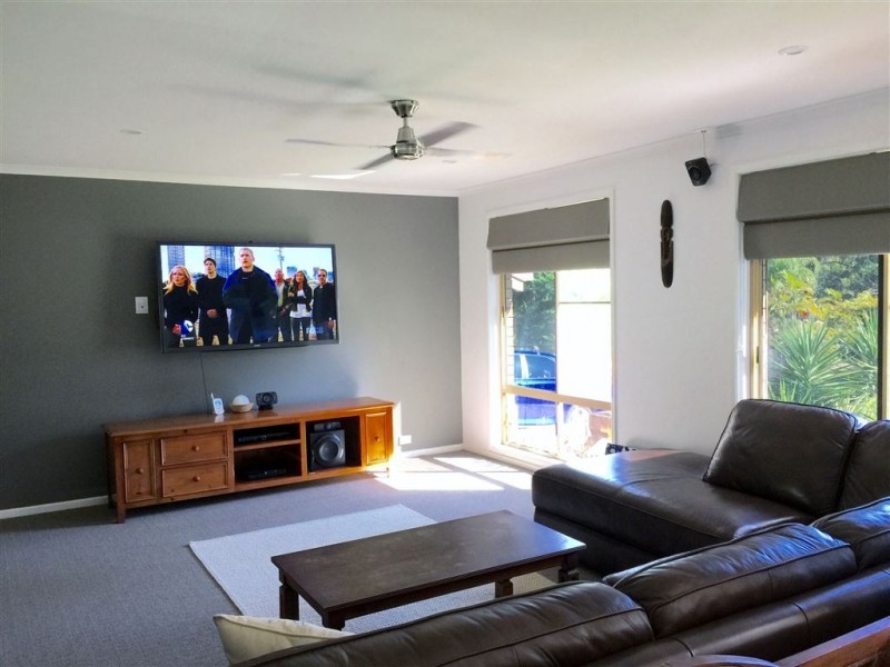 6 Leonarda Drive, Arana Hills QLD 4054