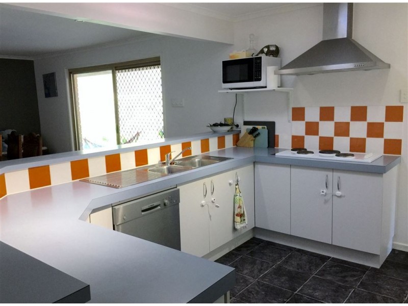 6 Leonarda Drive, Arana Hills QLD 4054