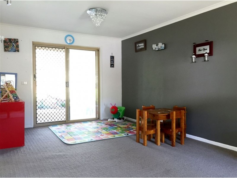 6 Leonarda Drive, Arana Hills QLD 4054