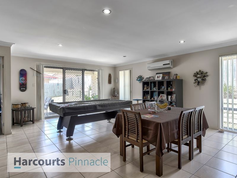 10 Robinia Court, Morayfield QLD 4506