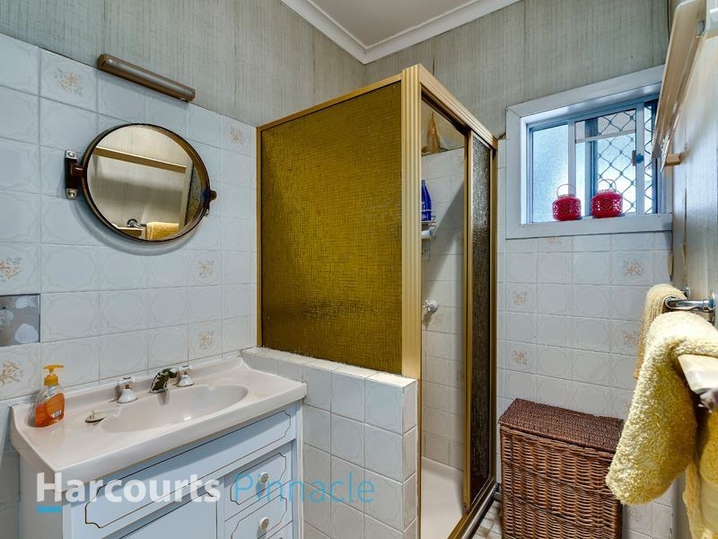 15 Hoskins St, Sandgate QLD 4017