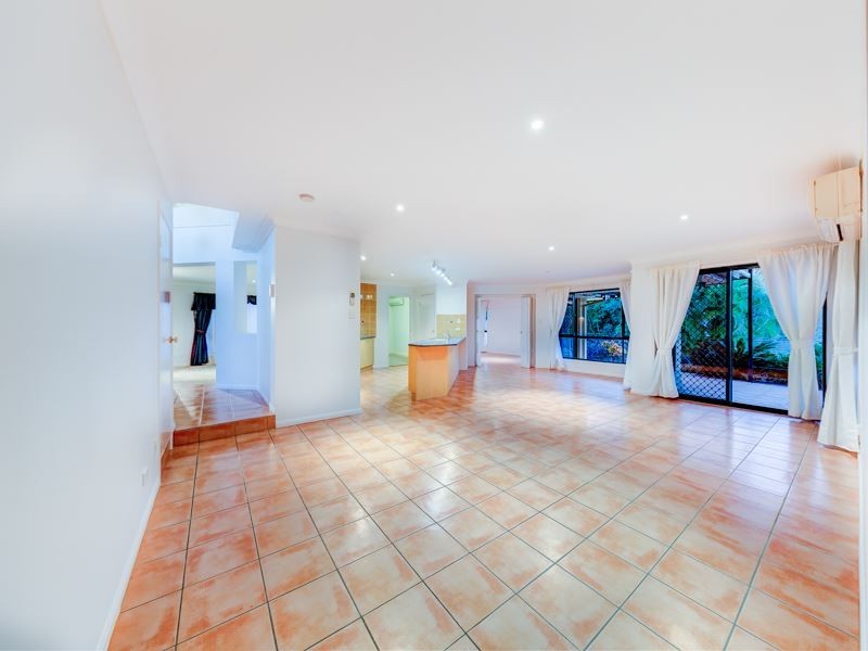 30 Palmetto Place, Bridgeman Downs QLD 4035