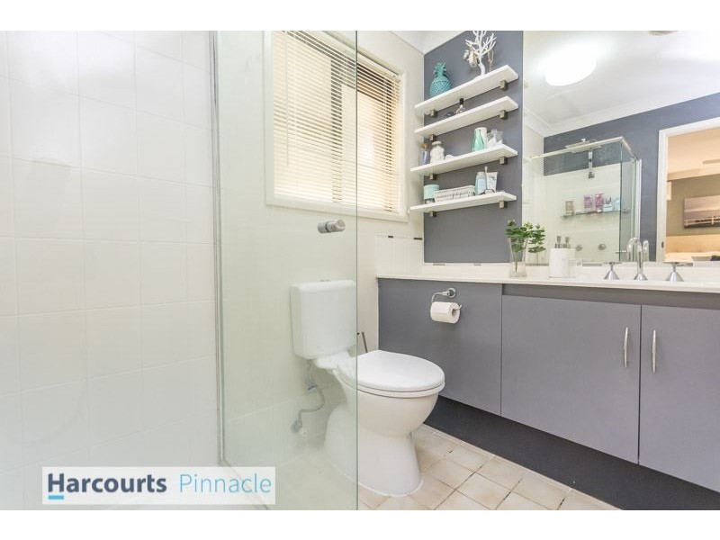 28 Vaucluse Cres, Petrie QLD 4502