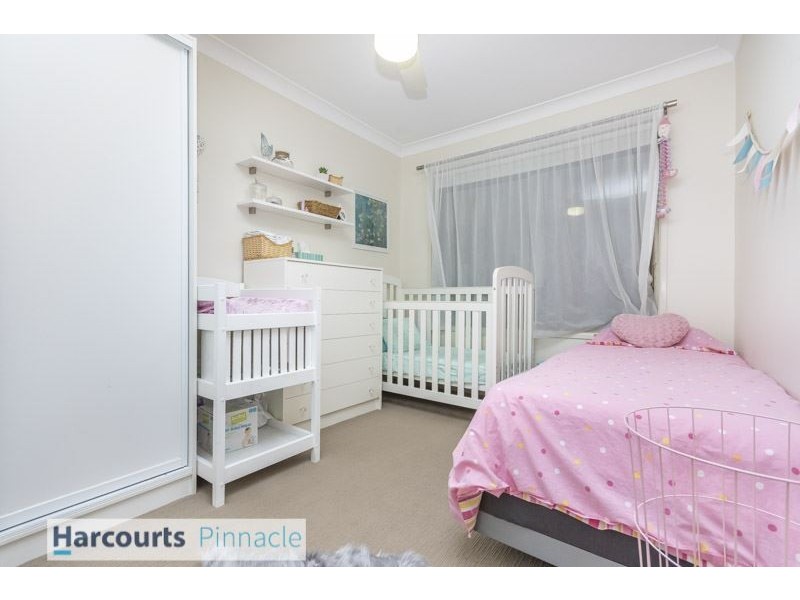 28 Vaucluse Cres, Petrie QLD 4502