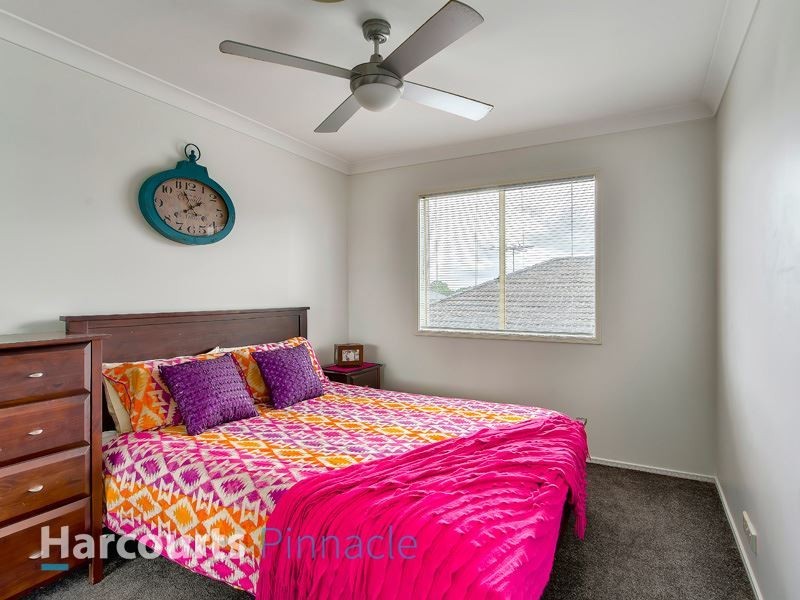 198 Saturn Cr, Bridgeman Downs QLD 4035