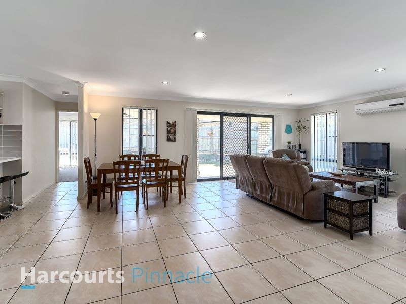 9 Bangalow Street, Morayfield QLD 4506