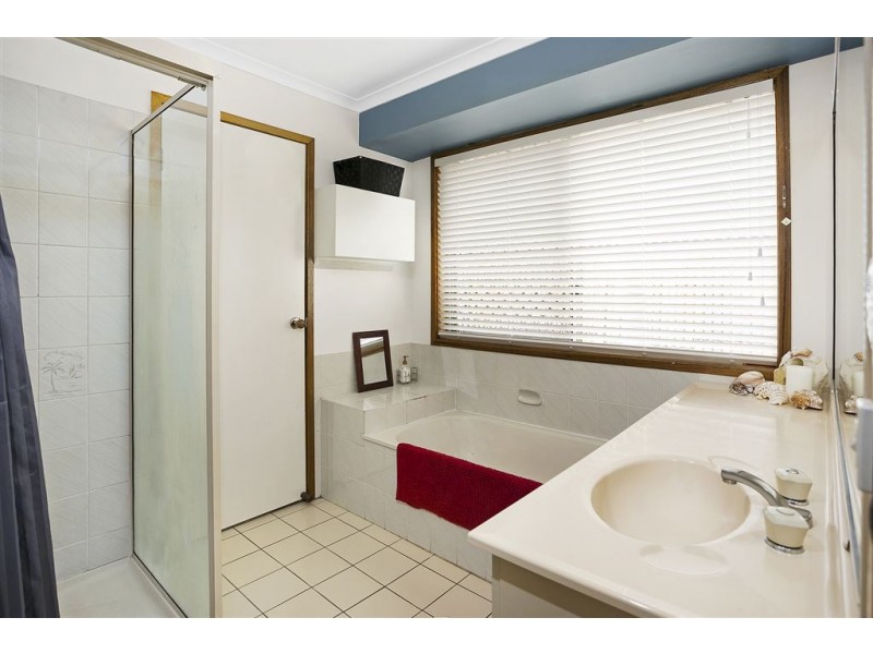 13 Cania Street, Petrie QLD 4502