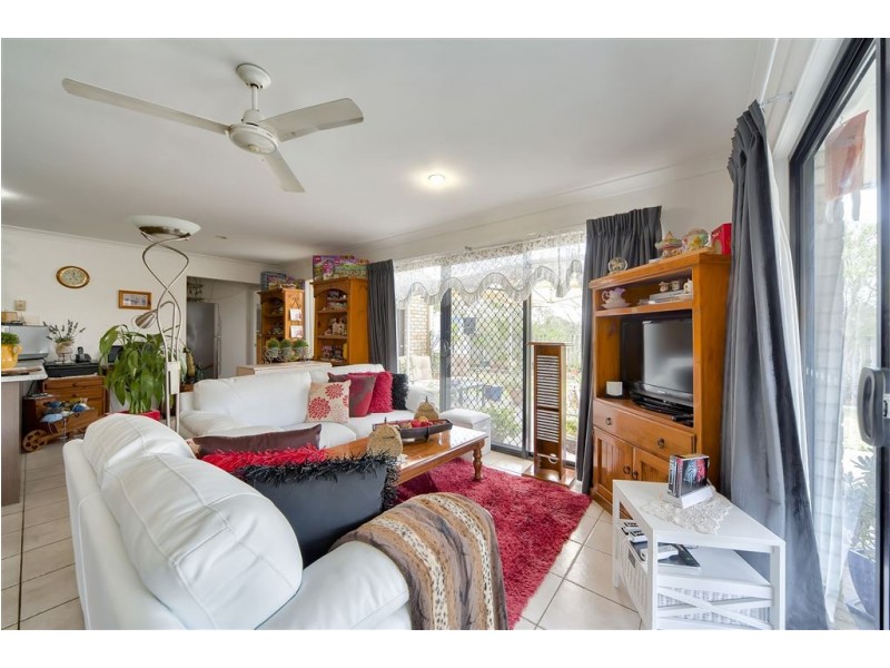 32 Maurice Avenue, Morayfield QLD 4506