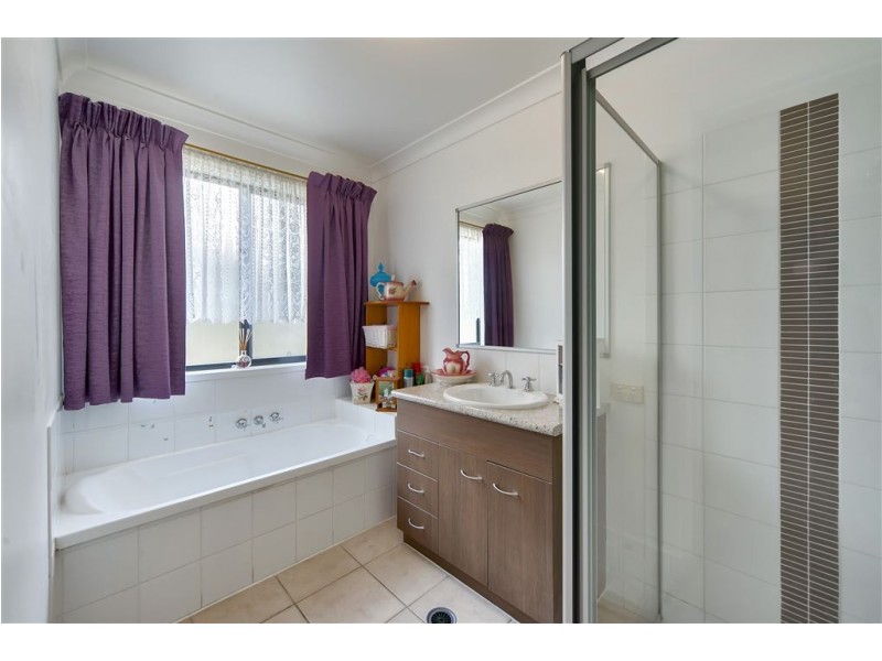 32 Maurice Avenue, Morayfield QLD 4506