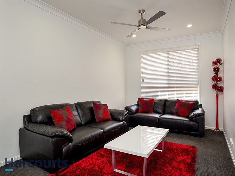 27 Fleet Circuit, Bray Park QLD 4500
