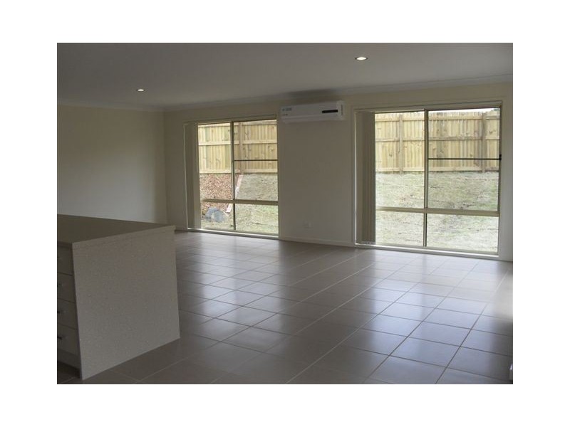 7 Bangalow Street, Morayfield QLD 4506