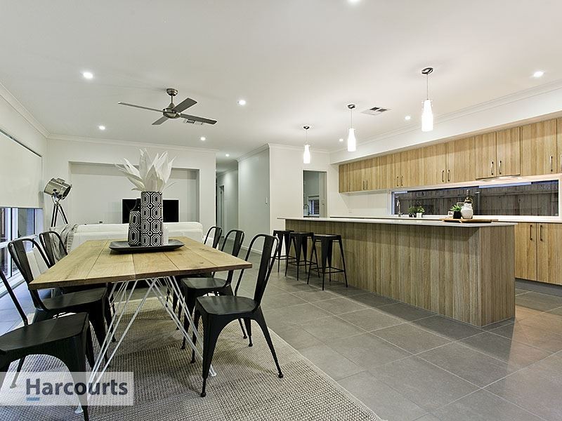 106 Gordon Parade, Everton Park QLD 4053