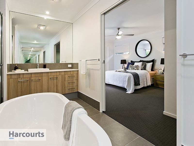 106 Gordon Parade, Everton Park QLD 4053